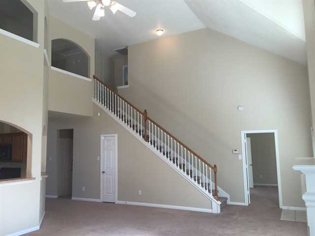 11907 Lois Ln Dr - Photo 3 of 9