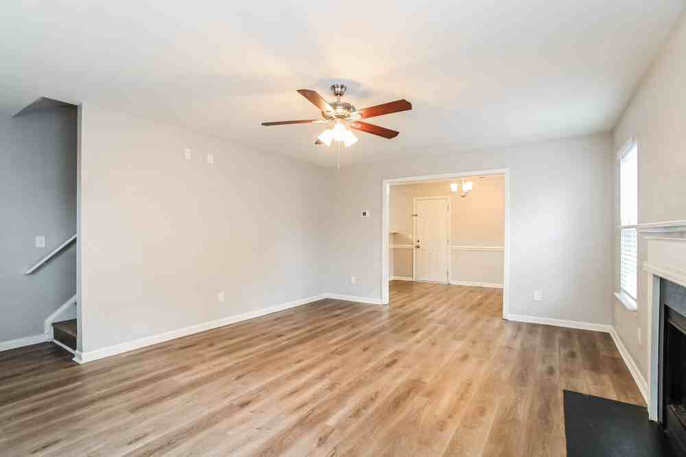 2449 Reid Oaks Dr - Photo 6 of 17