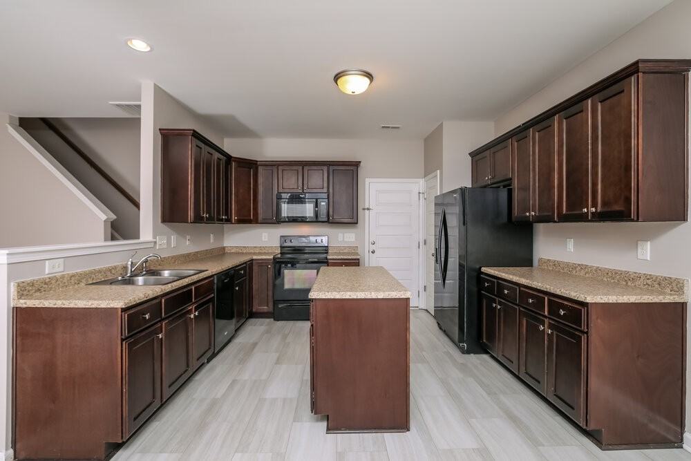 1253 Braemar Highland Dr - Photo 7 of 17