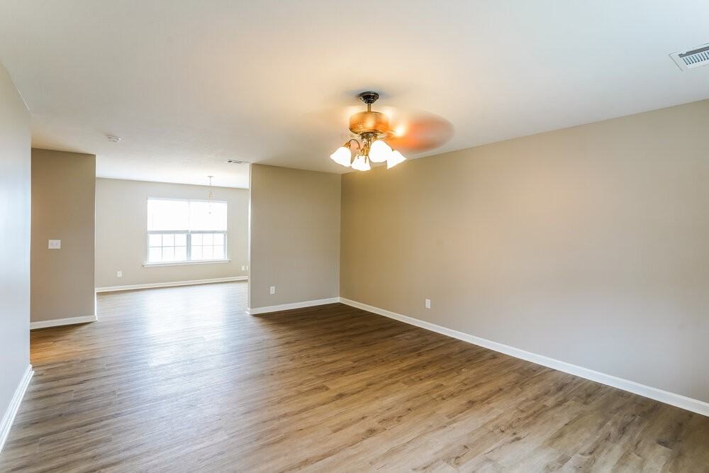 221 Quiet Ln - Photo 6 of 17