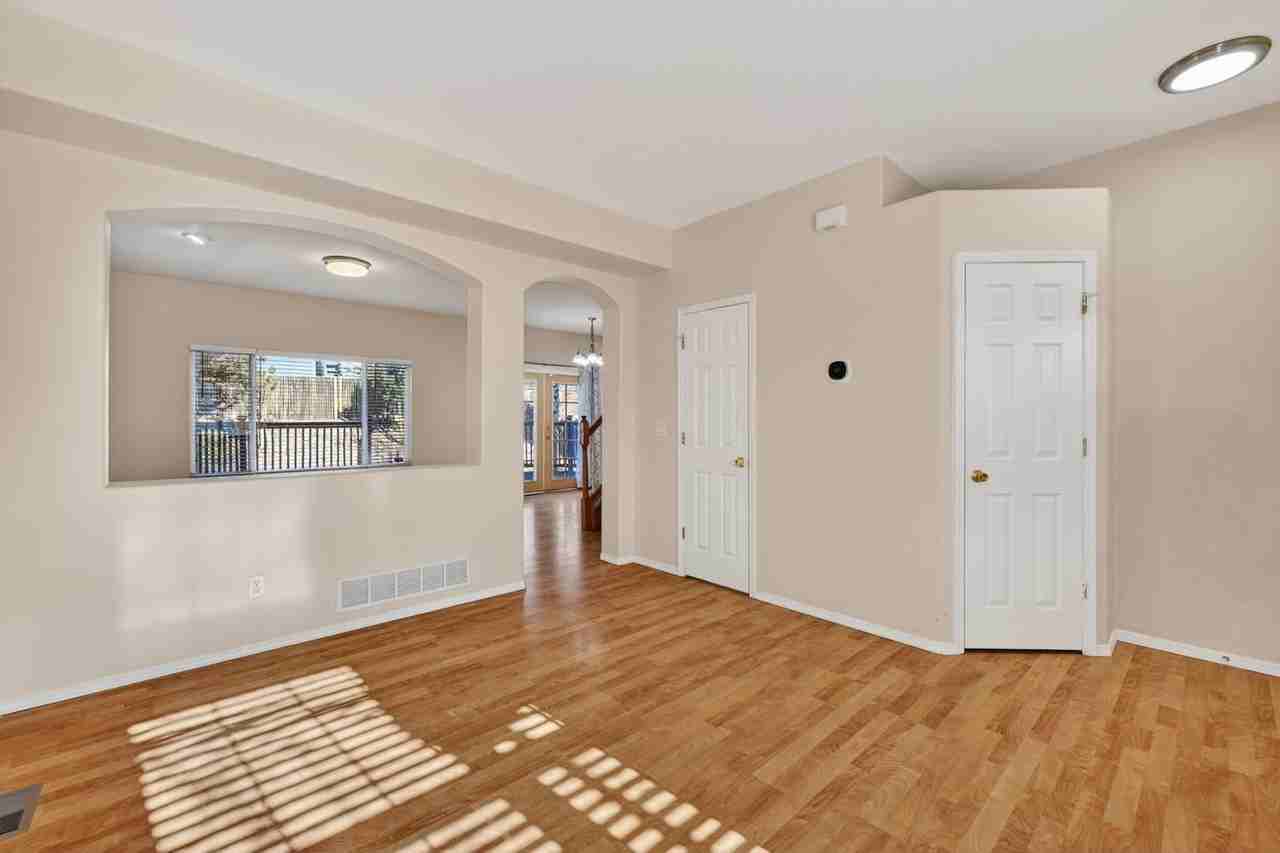 5668 Stable Ct - Photo 2 of 36