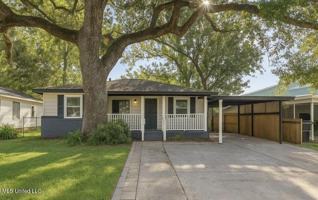 featured image of 222 Benachi Ave