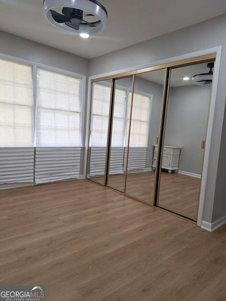 1605 Brockett Rd - Photo 6 of 13