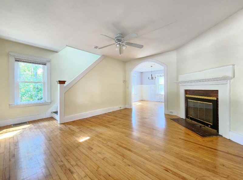 387 College Ave - Photo 6 of 20