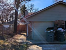 featured image of 910 Nw Dearborn Ave #A