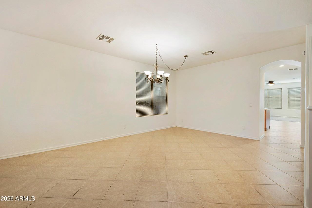 15158 N 145th Ln - Photo 5 of 37