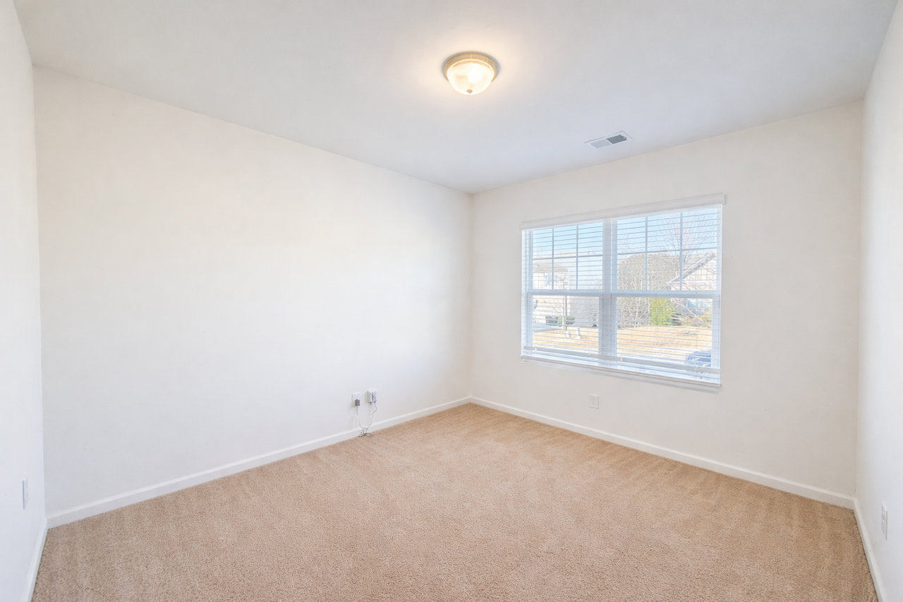 5075 Minnow Ln - Photo 3 of 31