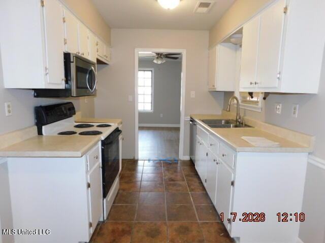 8278 Lake Shore Dr W - Photo 4 of 15