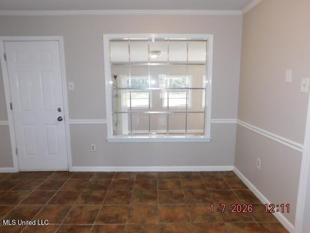 8278 Lake Shore Dr W - Photo 6 of 15