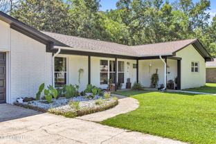 12379 Cypress Dr - Photo 1 of 1