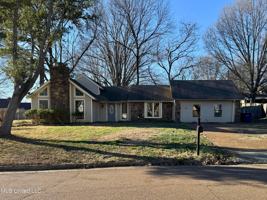 featured image of 7141 Oak Forest Dr