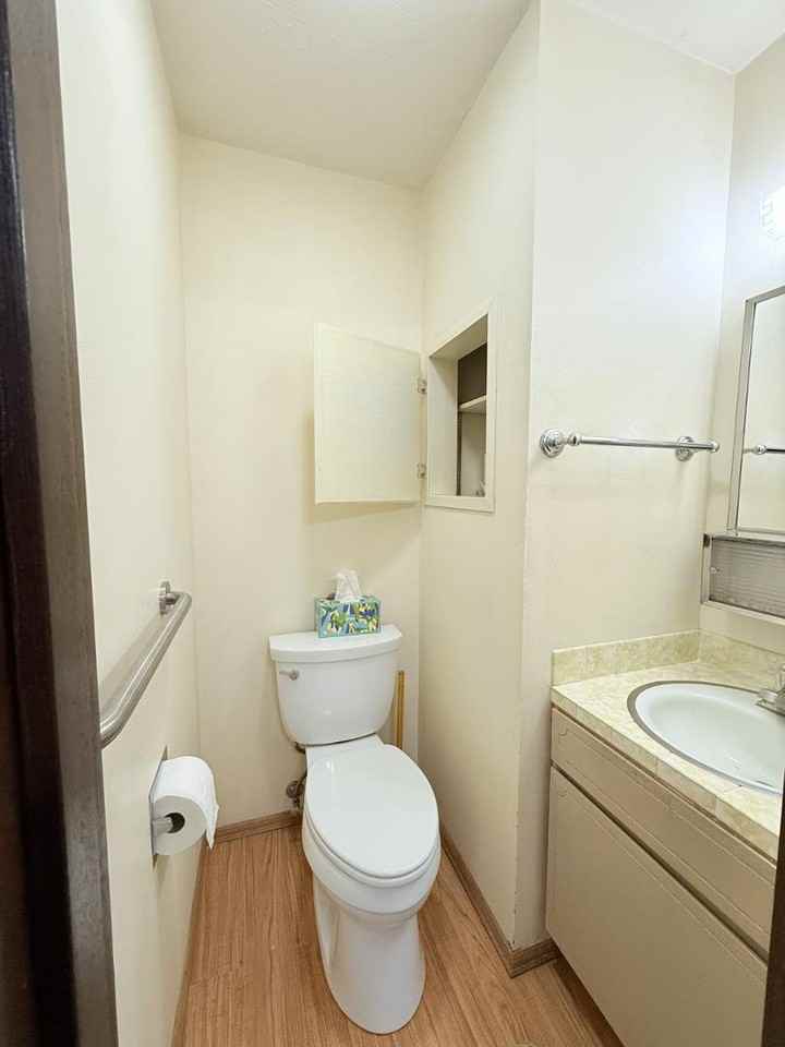 119 Indian Trail Rd - Photo 4 of 23