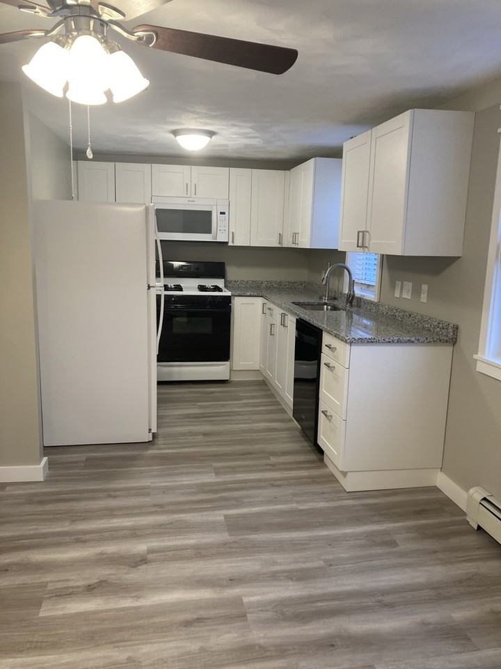 98 Lyman Ave #2-2ndFL - Photo 3 of 11