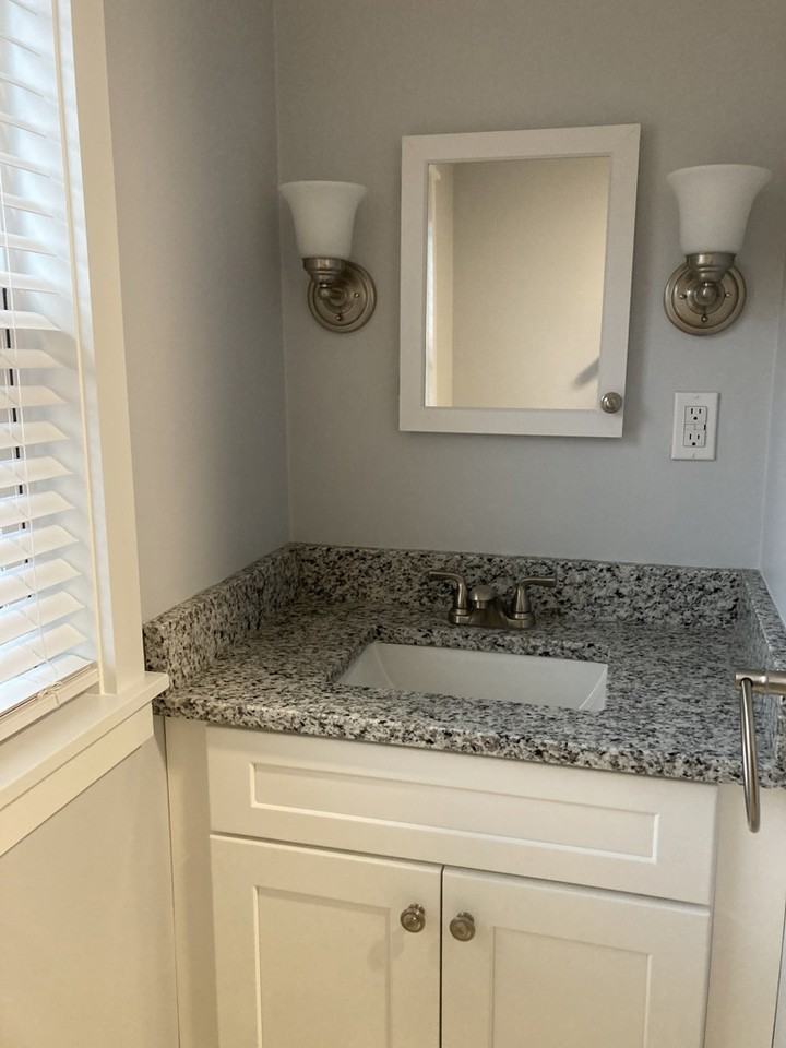 98 Lyman Ave #2-2ndFL - Photo 5 of 11