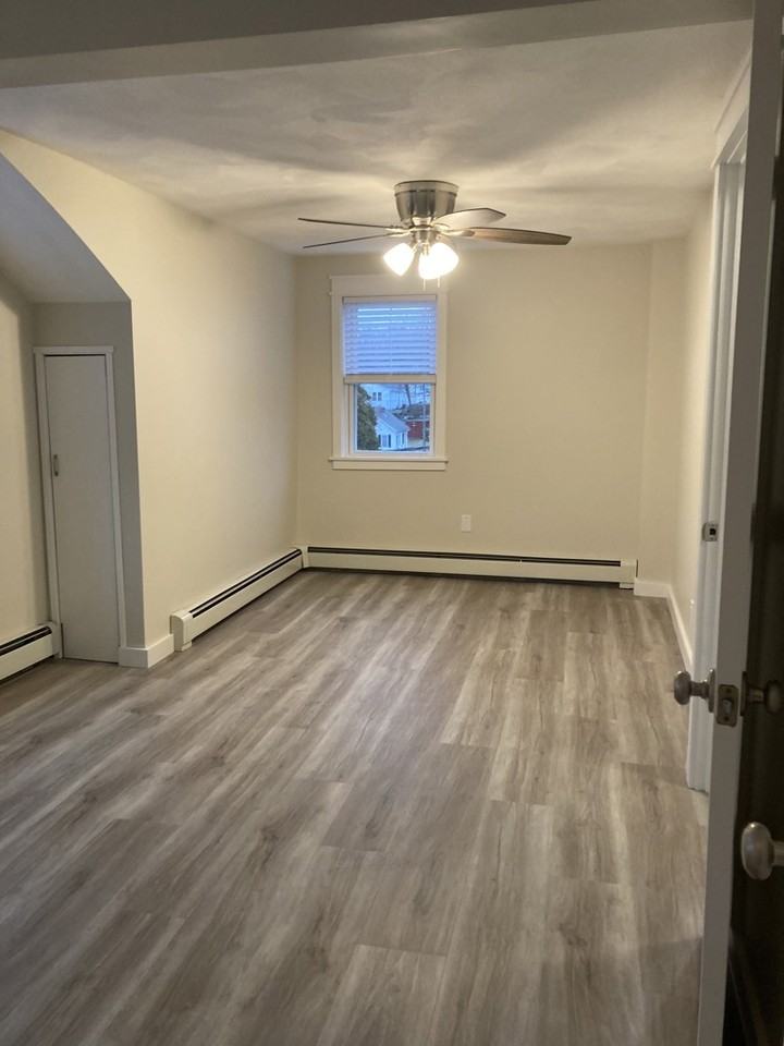 98 Lyman Ave #2-2ndFL - Photo 7 of 11