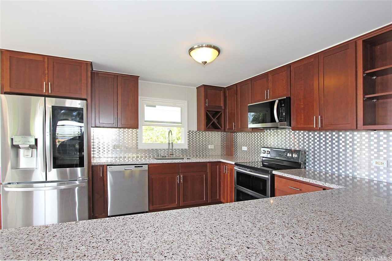 3647 Aliamanu St - Photo 3 of 16
