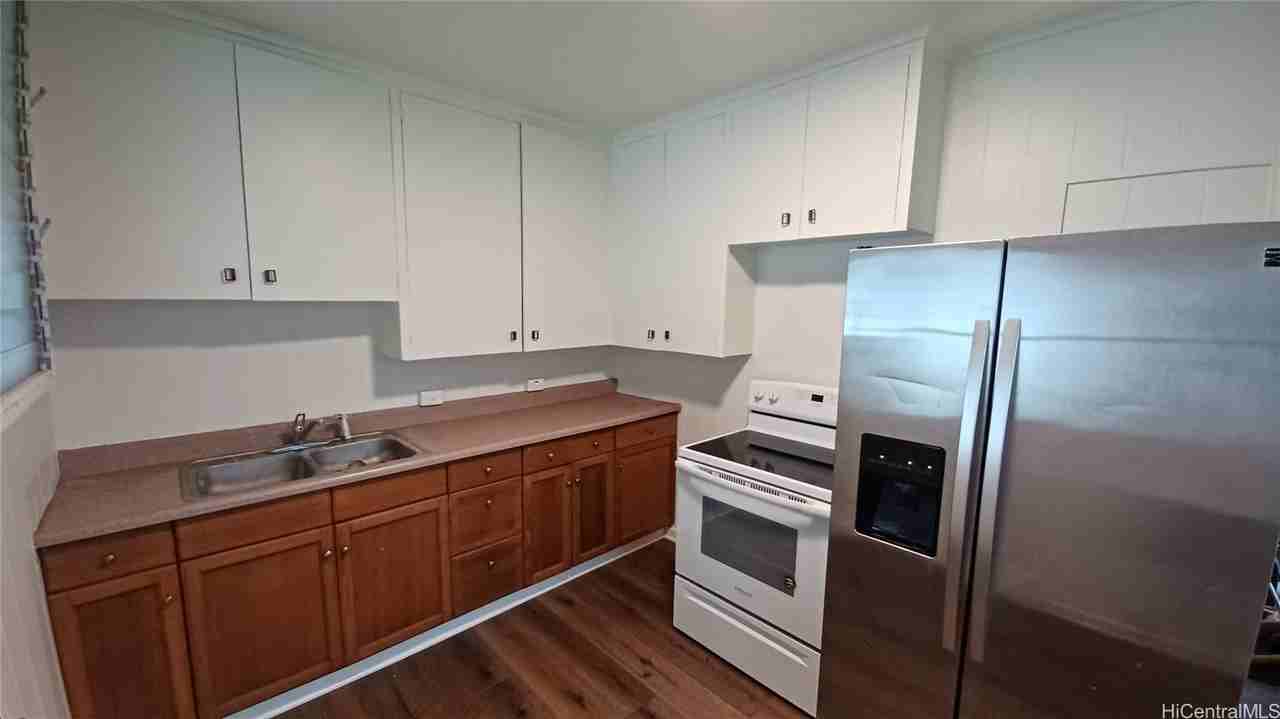 259 Kuahiwi Ave #B - Photo 3 of 8