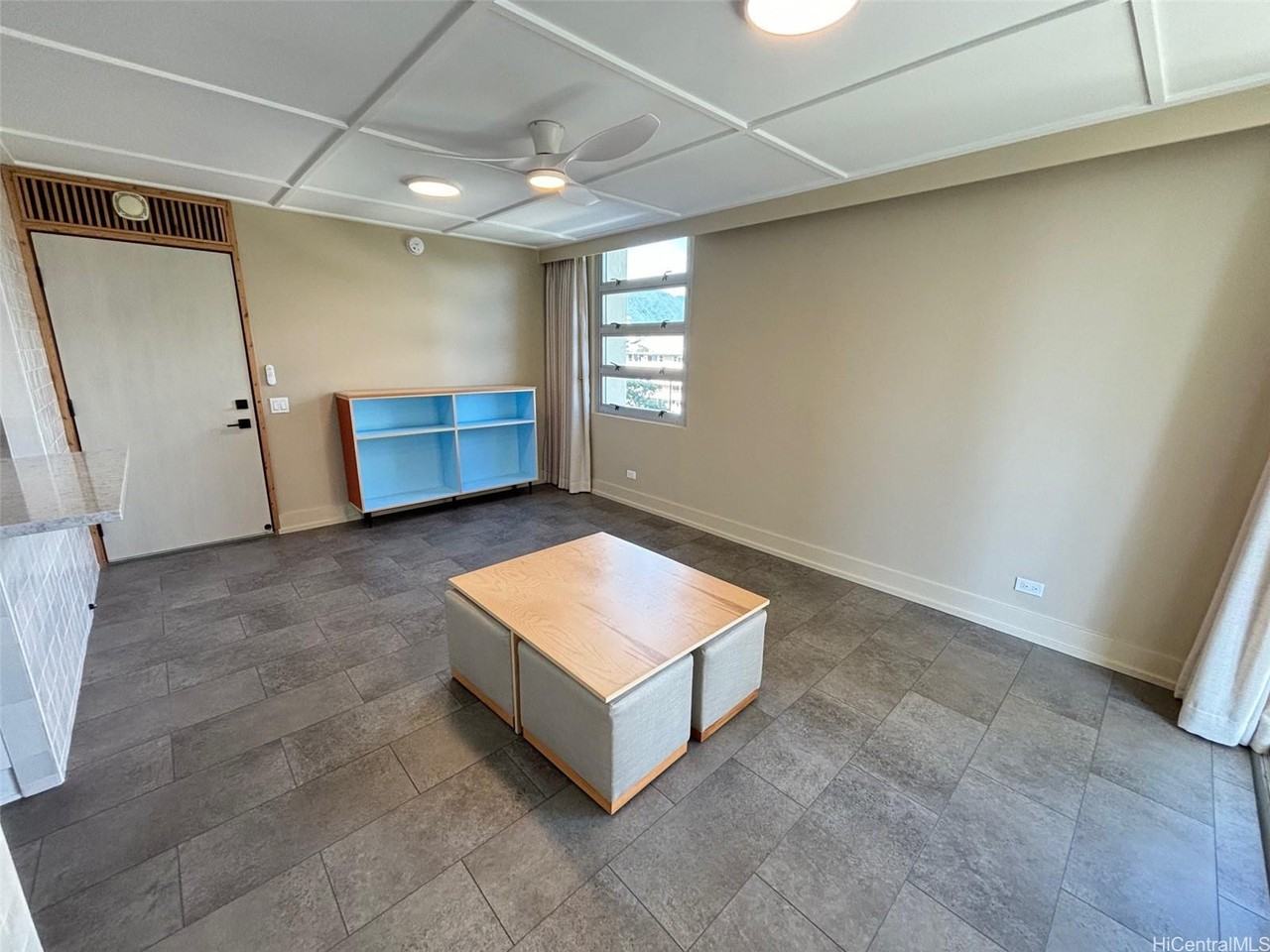 2740 Kuilei St #602 - Photo 4 of 13