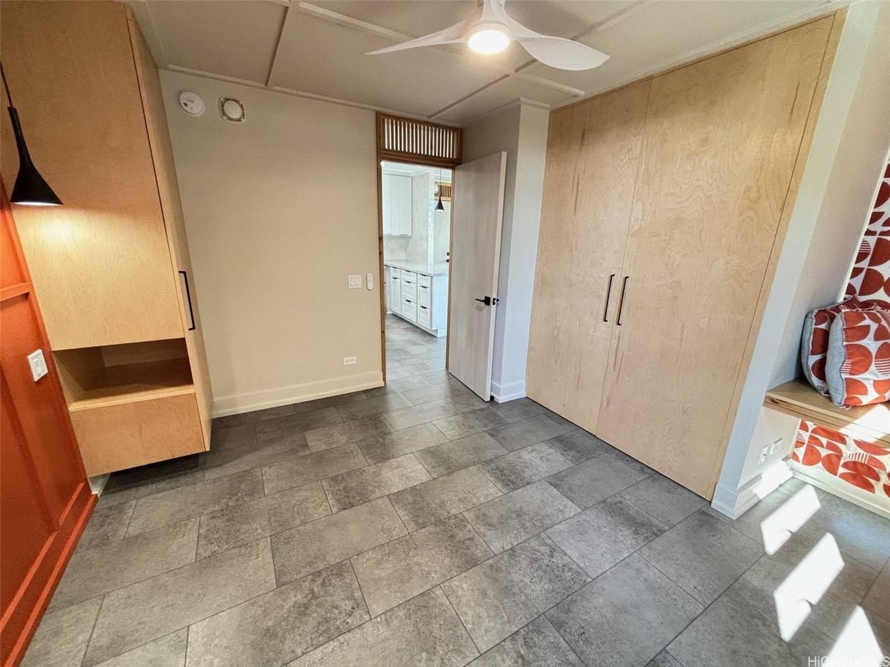 2740 Kuilei St #602 - Photo 7 of 13