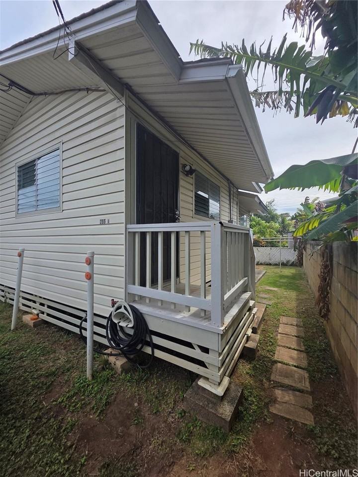 255 Maluniu Ave #A - Photo 2 of 11