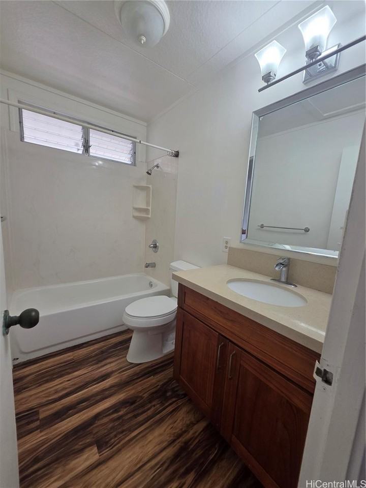 255 Maluniu Ave #A - Photo 7 of 11