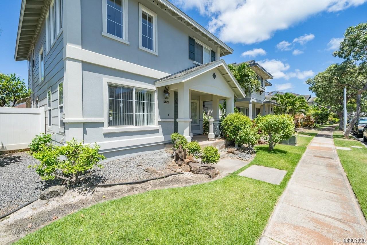 91-1050 Kaihanupa St - Photo 2 of 25