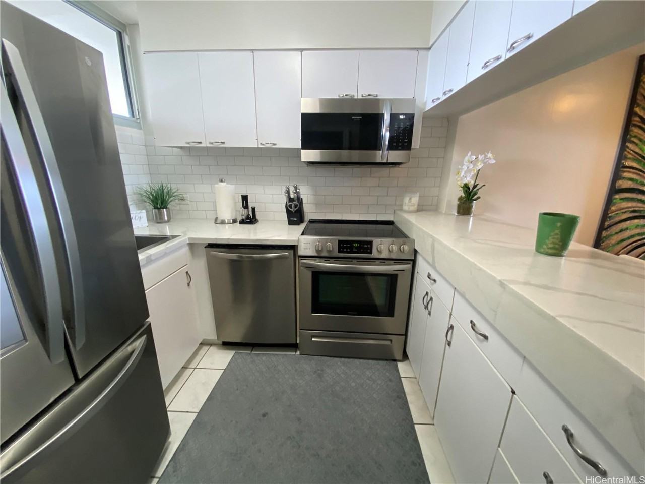 555 University Ave #1404 - Photo 5 of 5