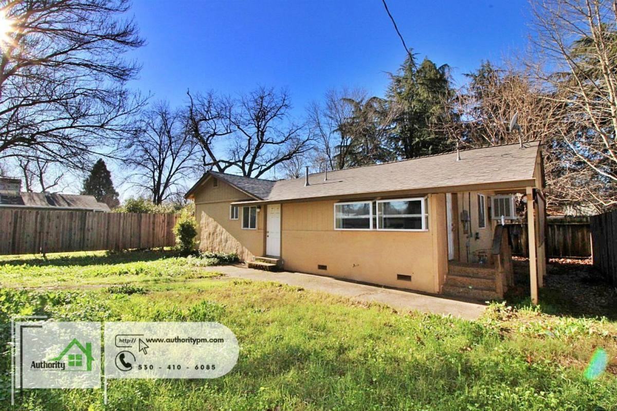 19087 Leaf Ln - Photo 2 of 10