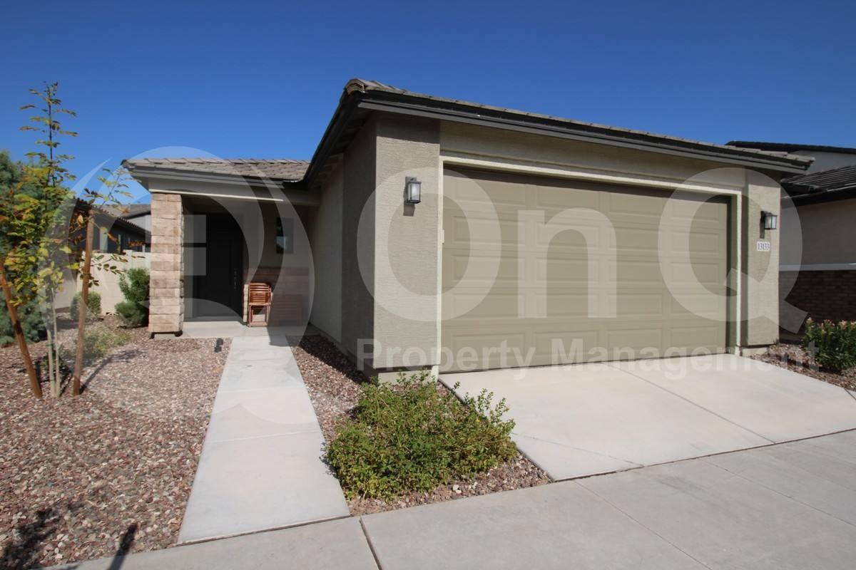 13133 N 146th Ln - Photo 2 of 10