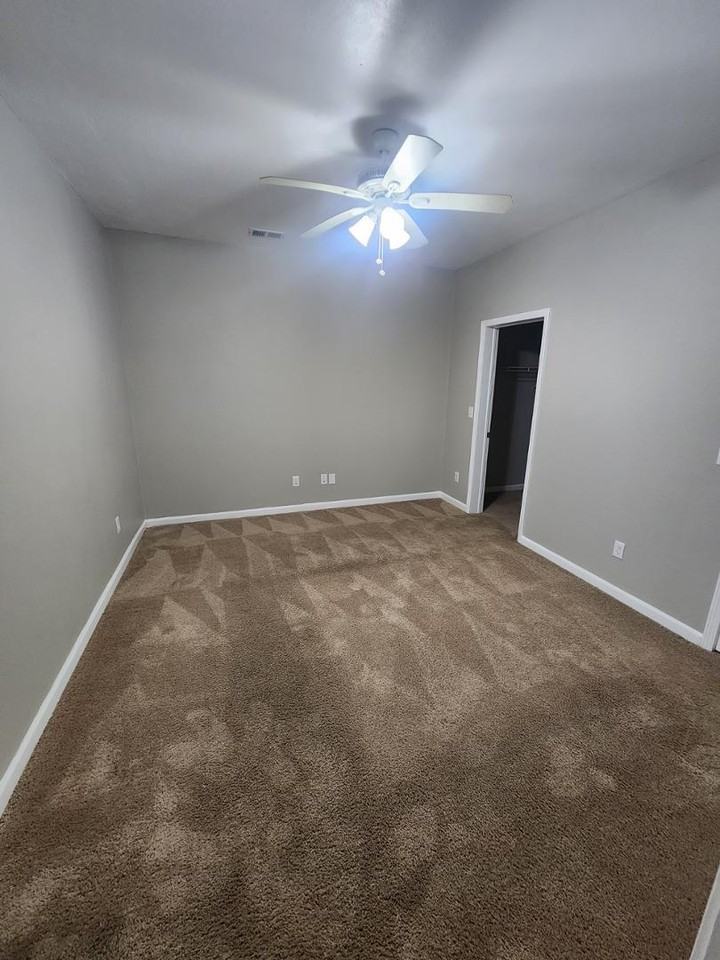 1026 N Huron St - Photo 7 of 12