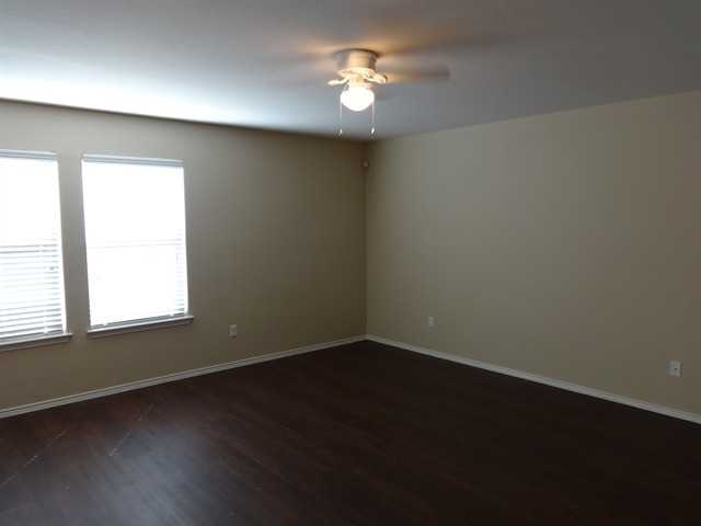 9208 Bellgrove Ct - Photo 2 of 12