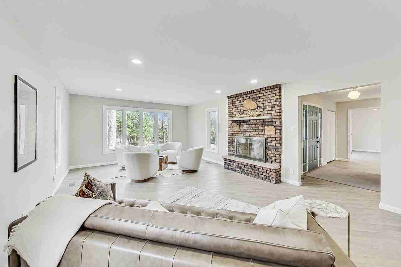 22 Chrismar Rd - Photo 3 of 26