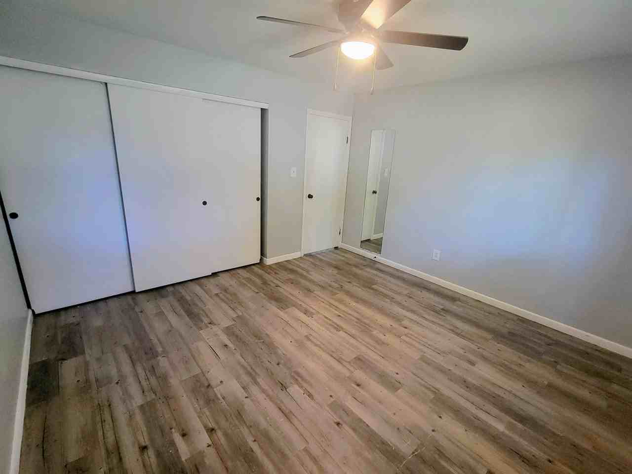 838 W 67th Ln - Photo 7 of 10