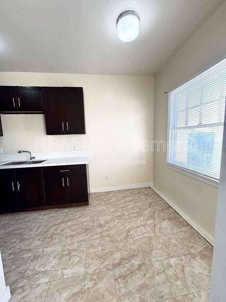 3972 W 9th St #311 - Photo 4 of 7