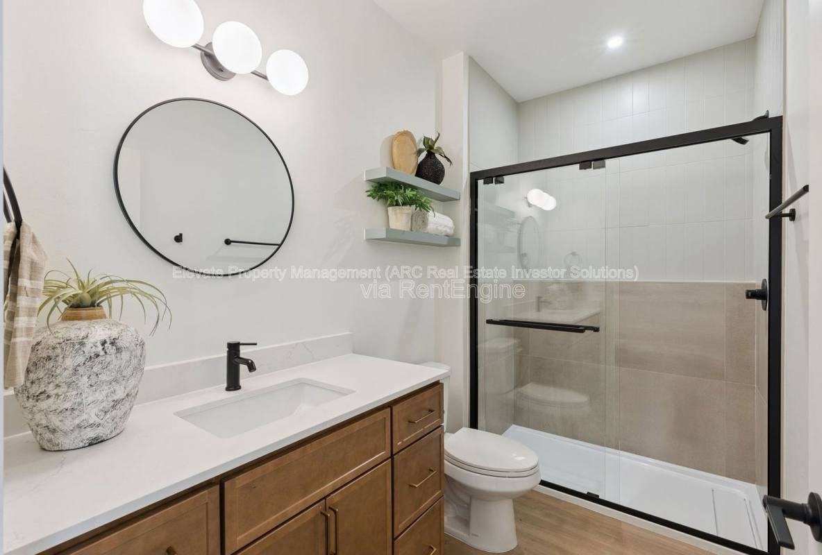 1624 Nw 17th St #102 - Photo 6 of 10