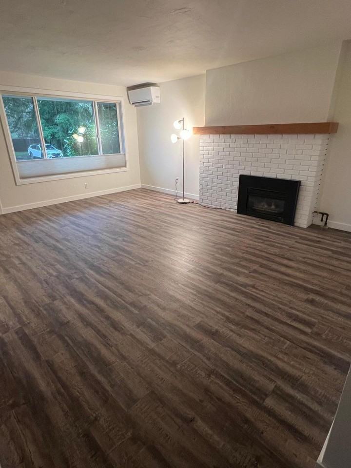 1392 Hammock St - Photo 2 of 9