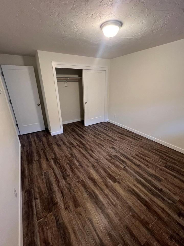 1392 Hammock St - Photo 5 of 9