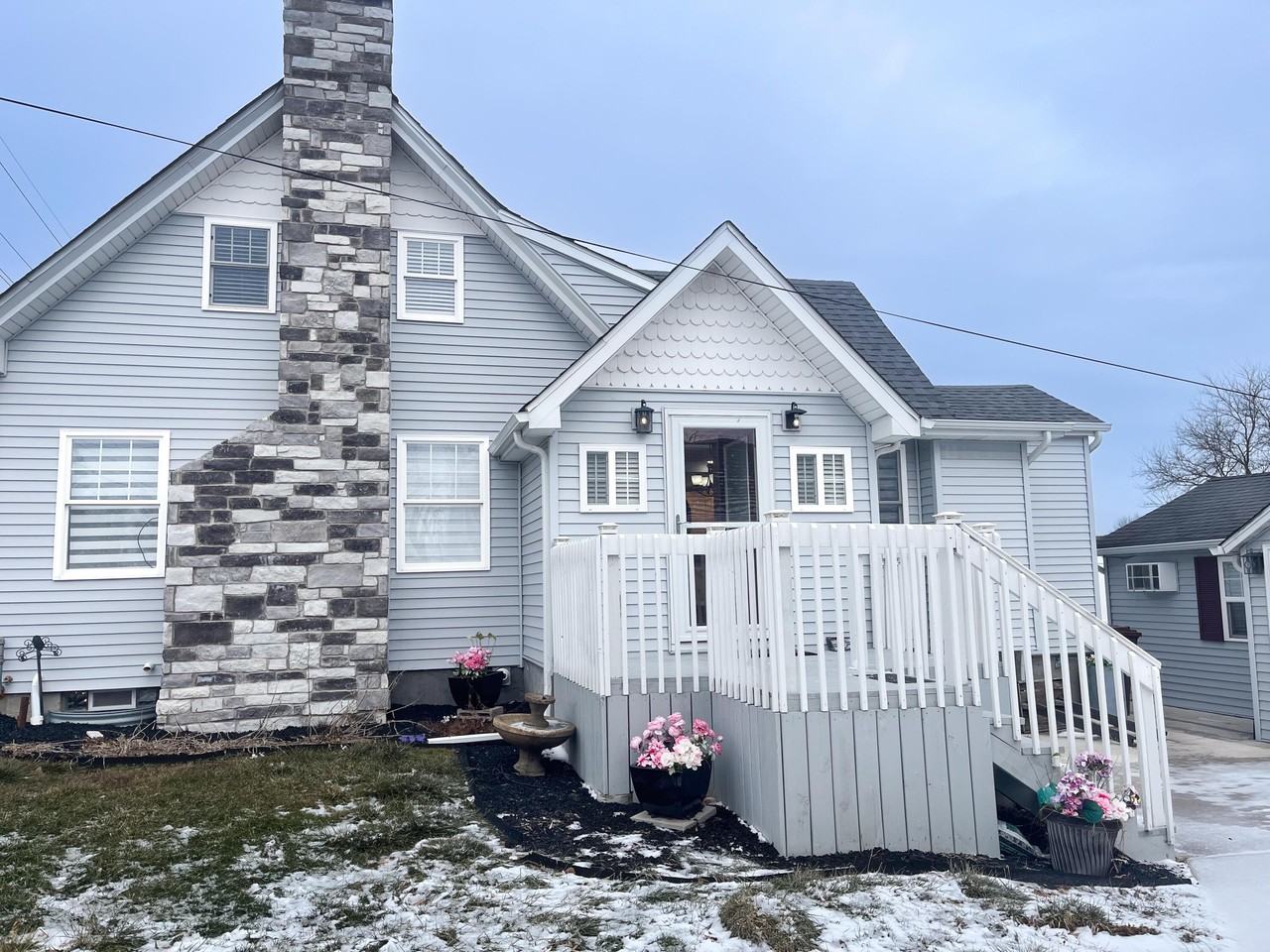 509 N Main St - Photo 4 of 27