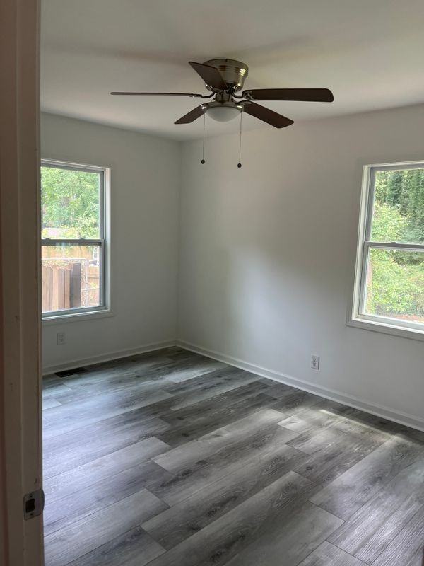 755 Cascade Dr - Photo 6 of 8