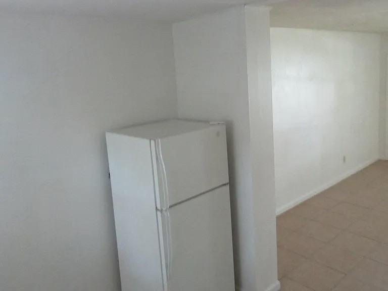 144 W Michigan Ave - Photo 7 of 12