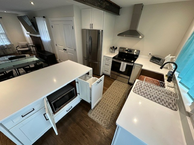 811 5th Ave - Photo 4 of 11