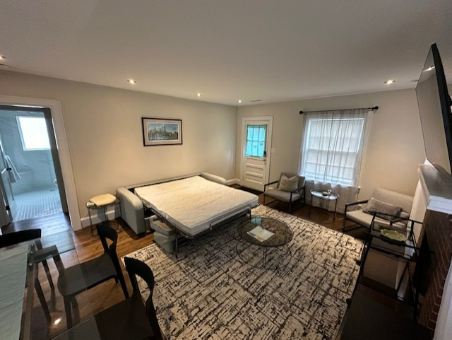 811 5th Ave - Photo 6 of 11