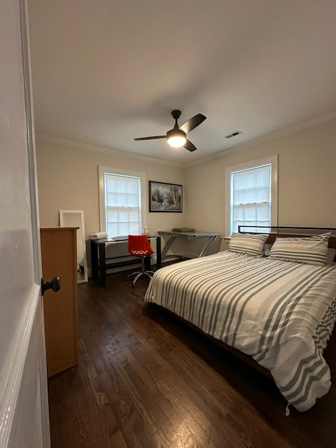 811 5th Ave - Photo 7 of 11