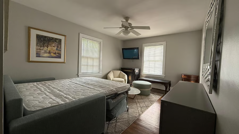 801 5th Ave - Photo 3 of 14