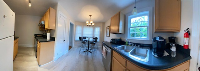 801 5th Ave - Photo 4 of 14