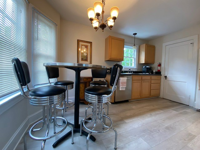 801 5th Ave - Photo 6 of 14