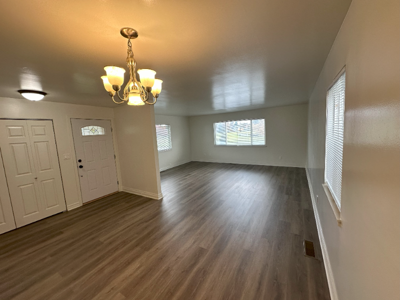 2324 Walnut St - Photo 3 of 31