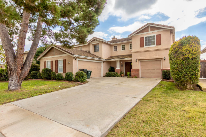 934 Lafayette Pl - Photo 2 of 20