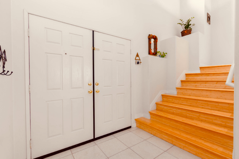 934 Lafayette Pl - Photo 3 of 20