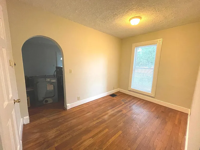 3587 Midway Rd - Photo 6 of 16